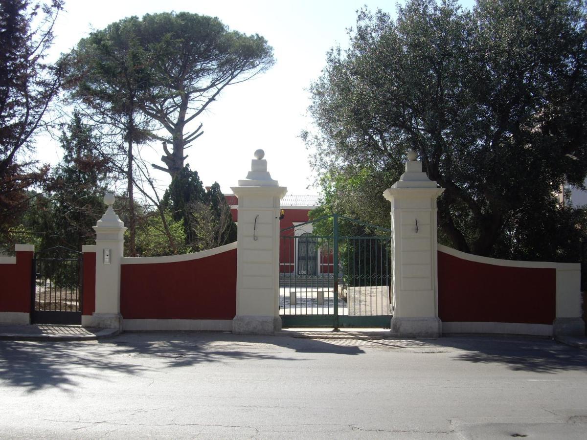 Executive L'Orangerie Bb Hotel Bari Bagian luar foto