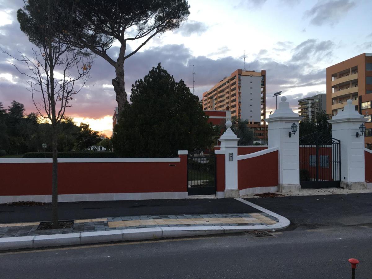 Executive L'Orangerie Bb Hotel Bari Bagian luar foto